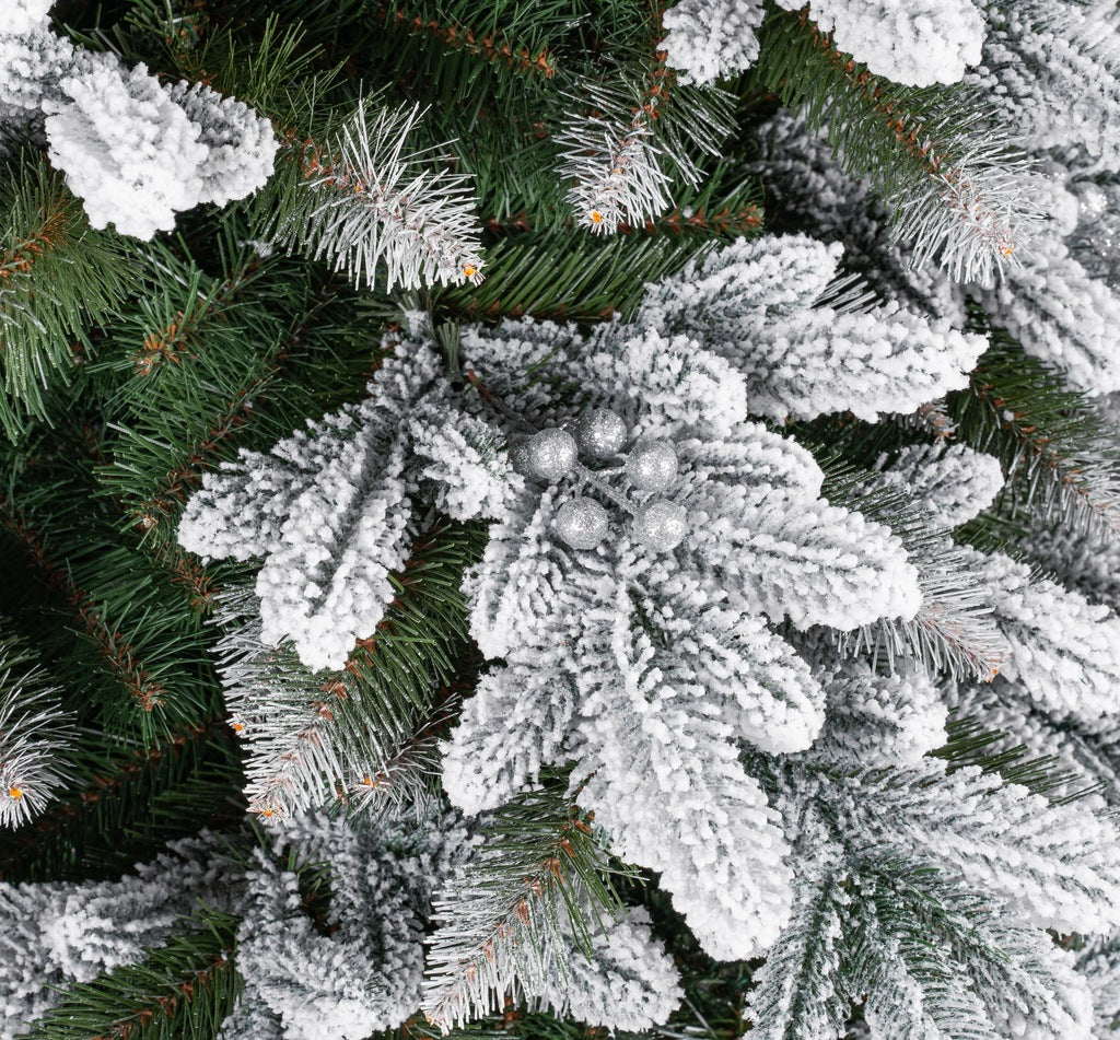 Apsnigta dirbtinė Kalėdų eglutė Poliarinė eglė 220cm PE+PVC