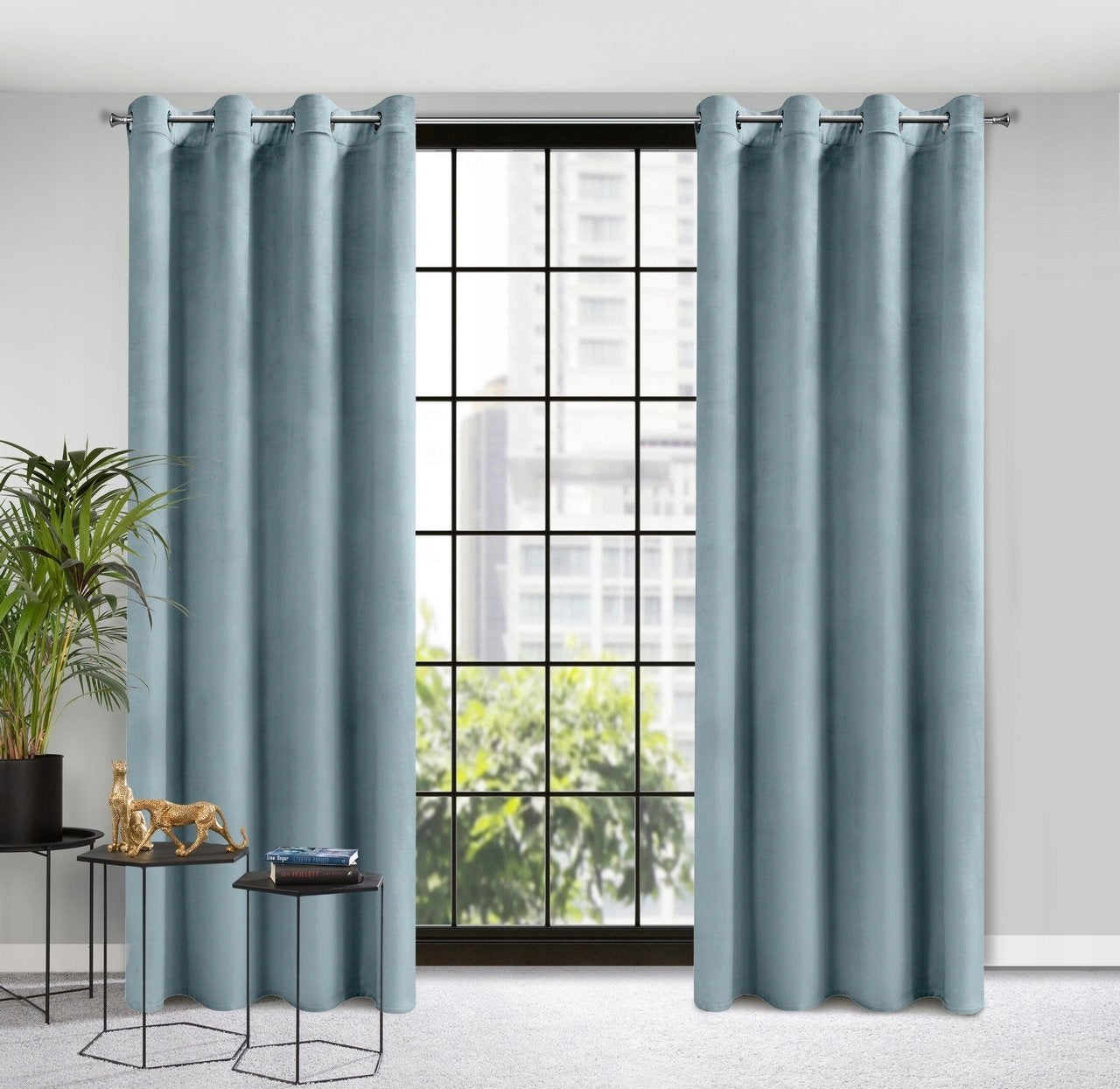 Naktinė užuolaida velvet su žiedais 250 cm x 140 cm 12spalvų