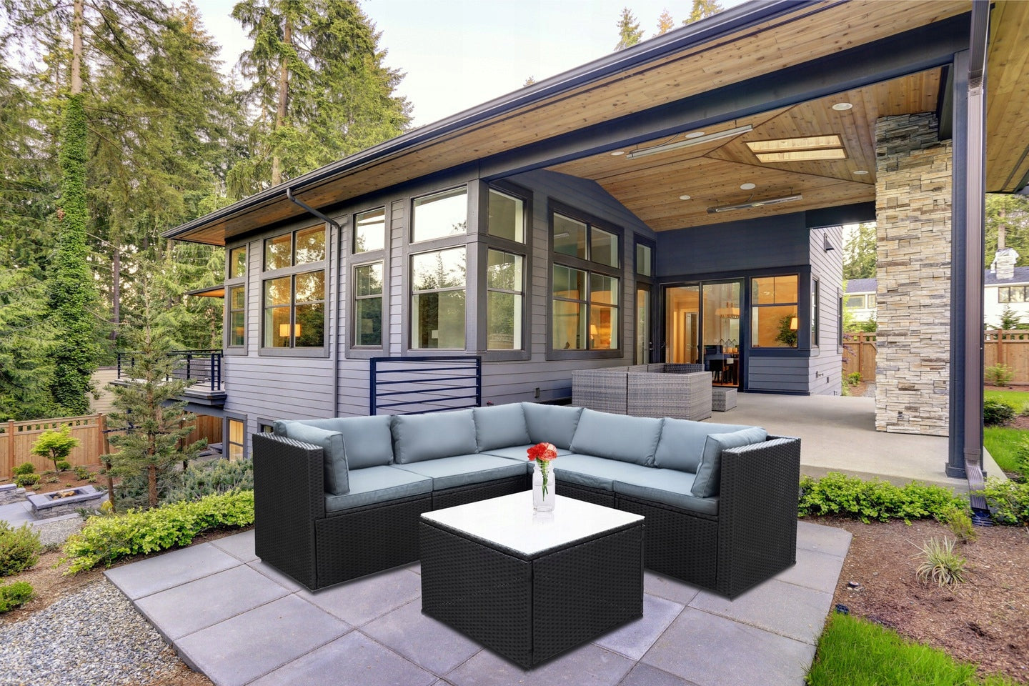 Sodo baldų komplektas CHIRO