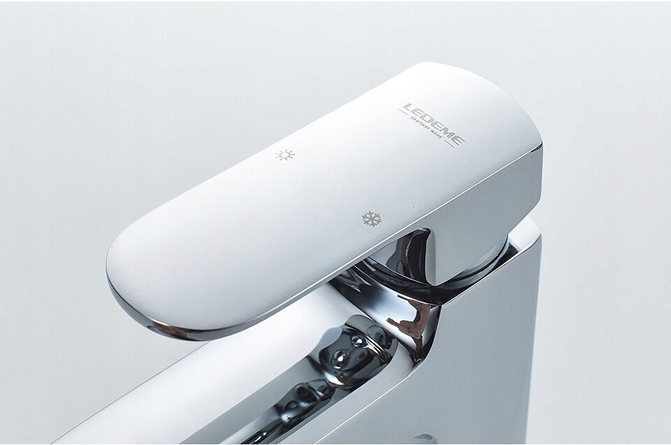 Praustuvo maišytuvai su bidė rankena Ledeme