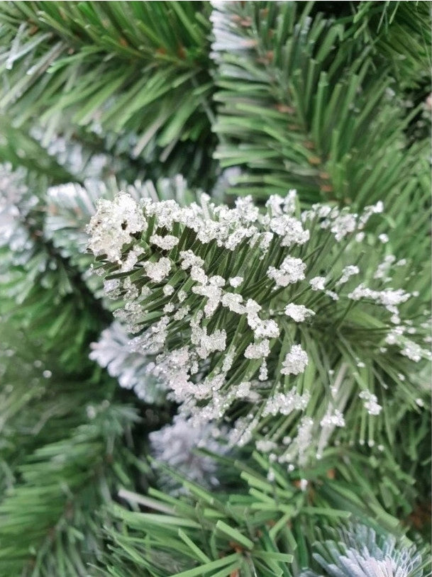 Dirbtinė eglutė Aga 220cm.