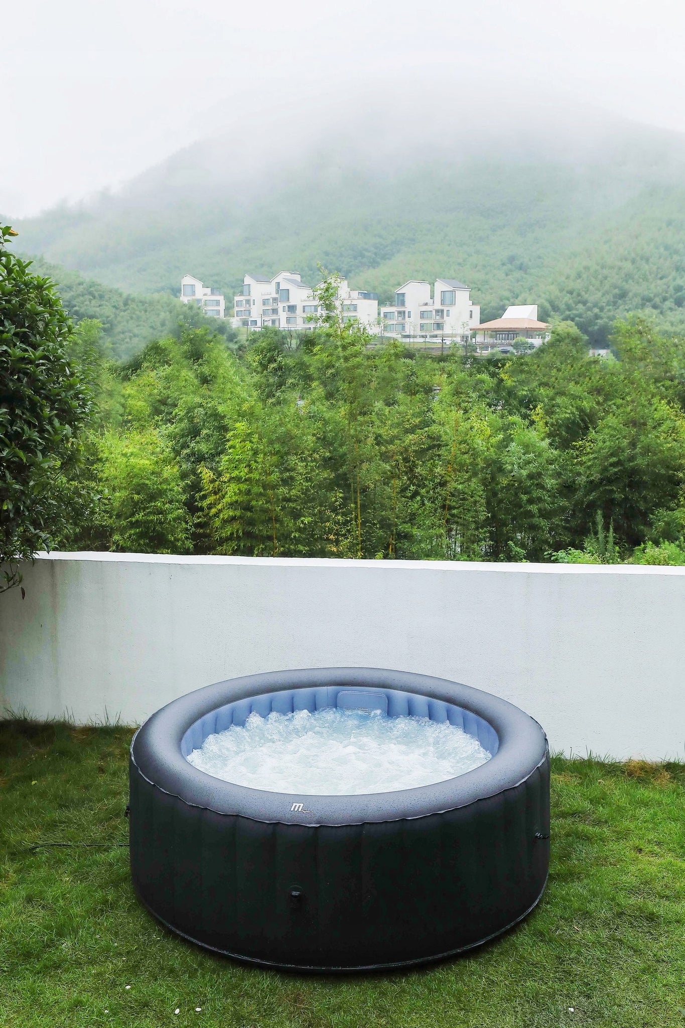 Pripučiama SPA sūkurinė vonia MSPA 930 litrai