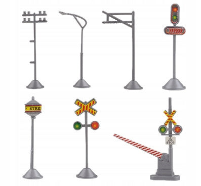 Didelis elektrinis karinis traukinys su 2 vagonais ir kareiviais