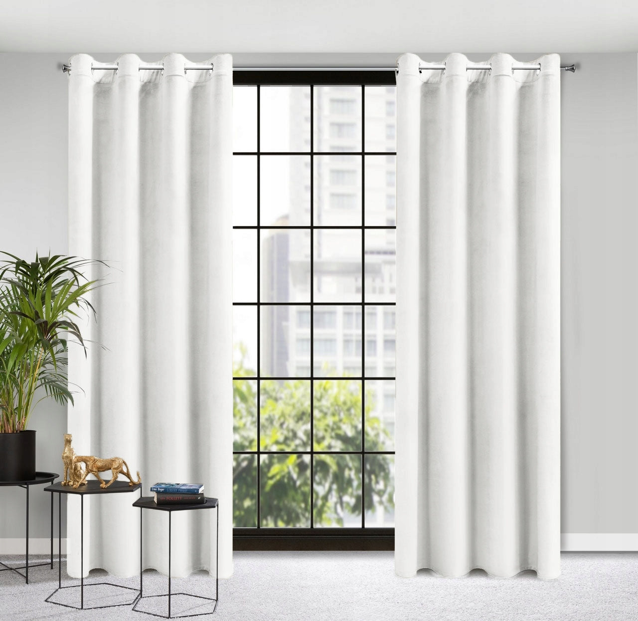Naktinė užuolaida velvet su žiedais 250 cm x 140 cm 12spalvų