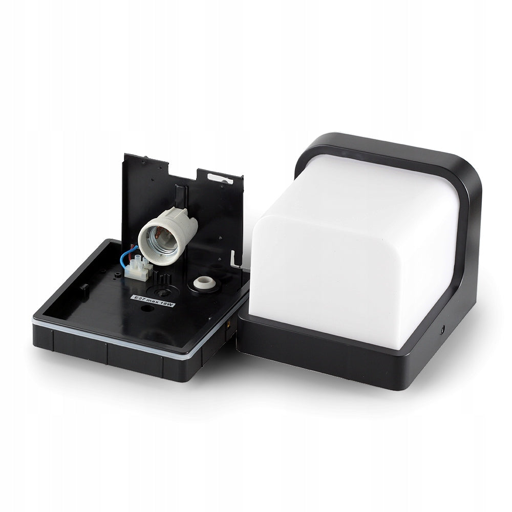 Sieninis šviestuvas IP54,  max18W