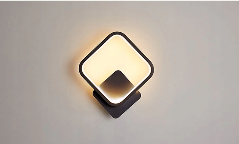 Sieninis šviestuvas Syntron ID-394