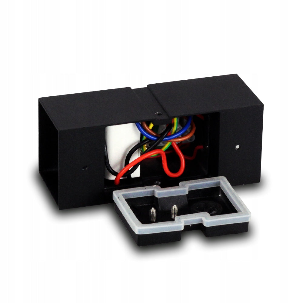 Aukštyn-žemyn šviečiantis sieninis šviestuvas