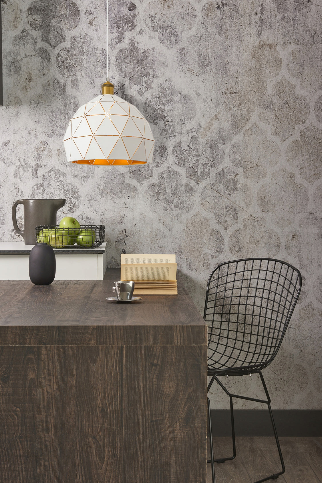 Pakabinamas šviestuvas Toollight APP249-1CP E27 baltas