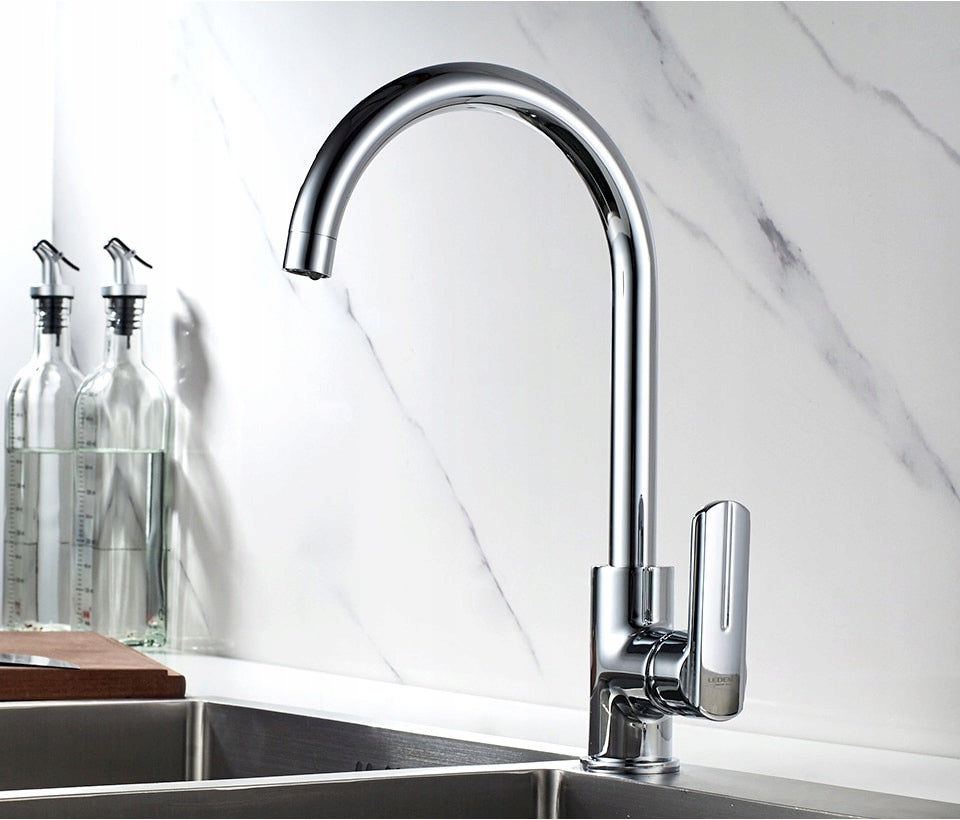 Stovintis virtuvės maišytuvas Ledeme chromas