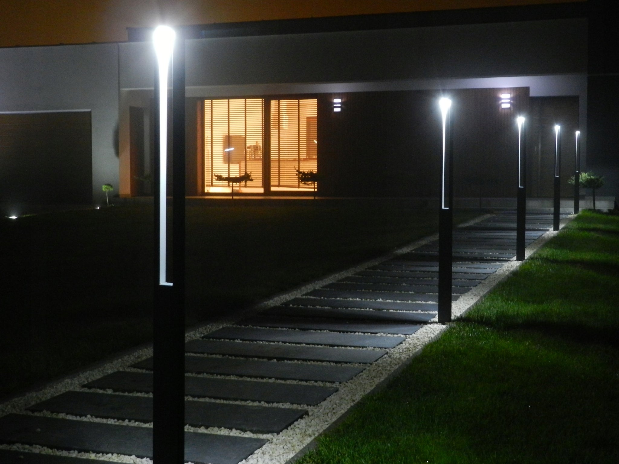 Sodo šviestuvas STILL, 150cm, IP44, A+, pilka