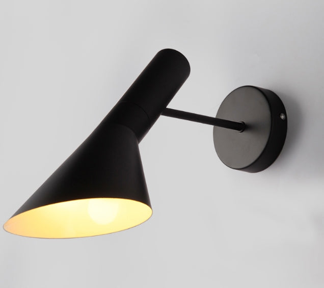 Sieninis šviestuvas juodas