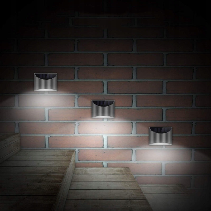 LED sieninis šviestuvas  2vnt + saulės baterija