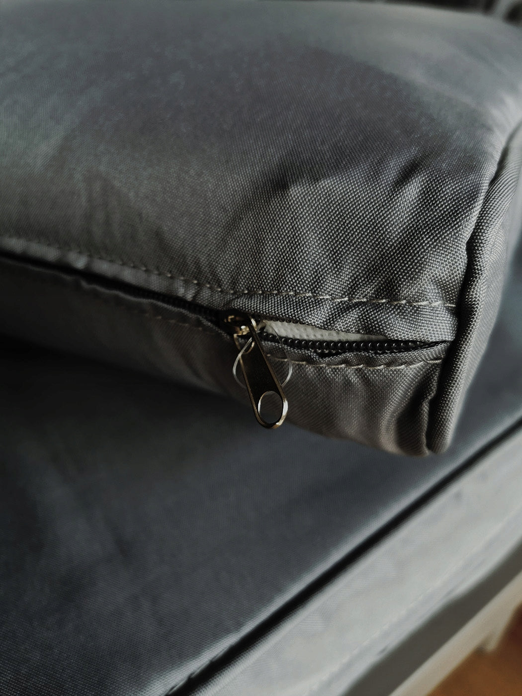 Elegantiškas SPARGA sodo baldų komplektas