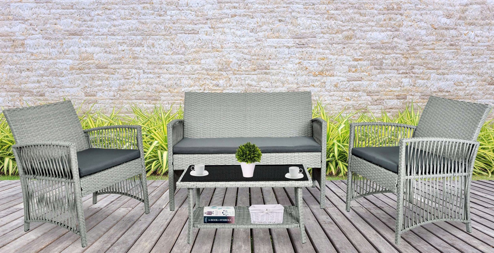 Sodo baldų komplektas