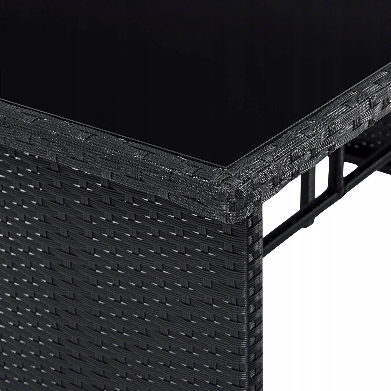 Sodo baldų komplektas