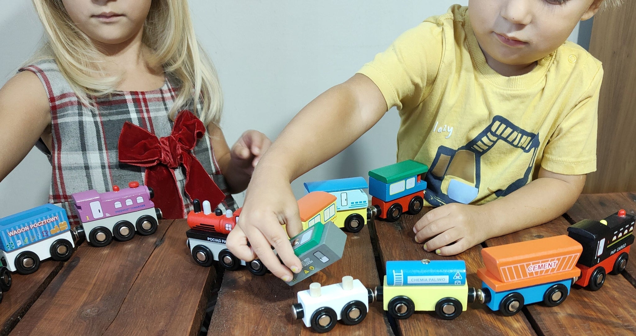 3 x Medinis traukinys