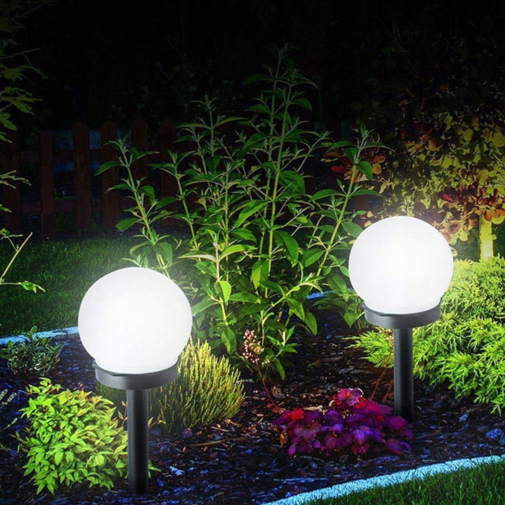 Sodo apšvietimas su saulės baterija 4 vnt