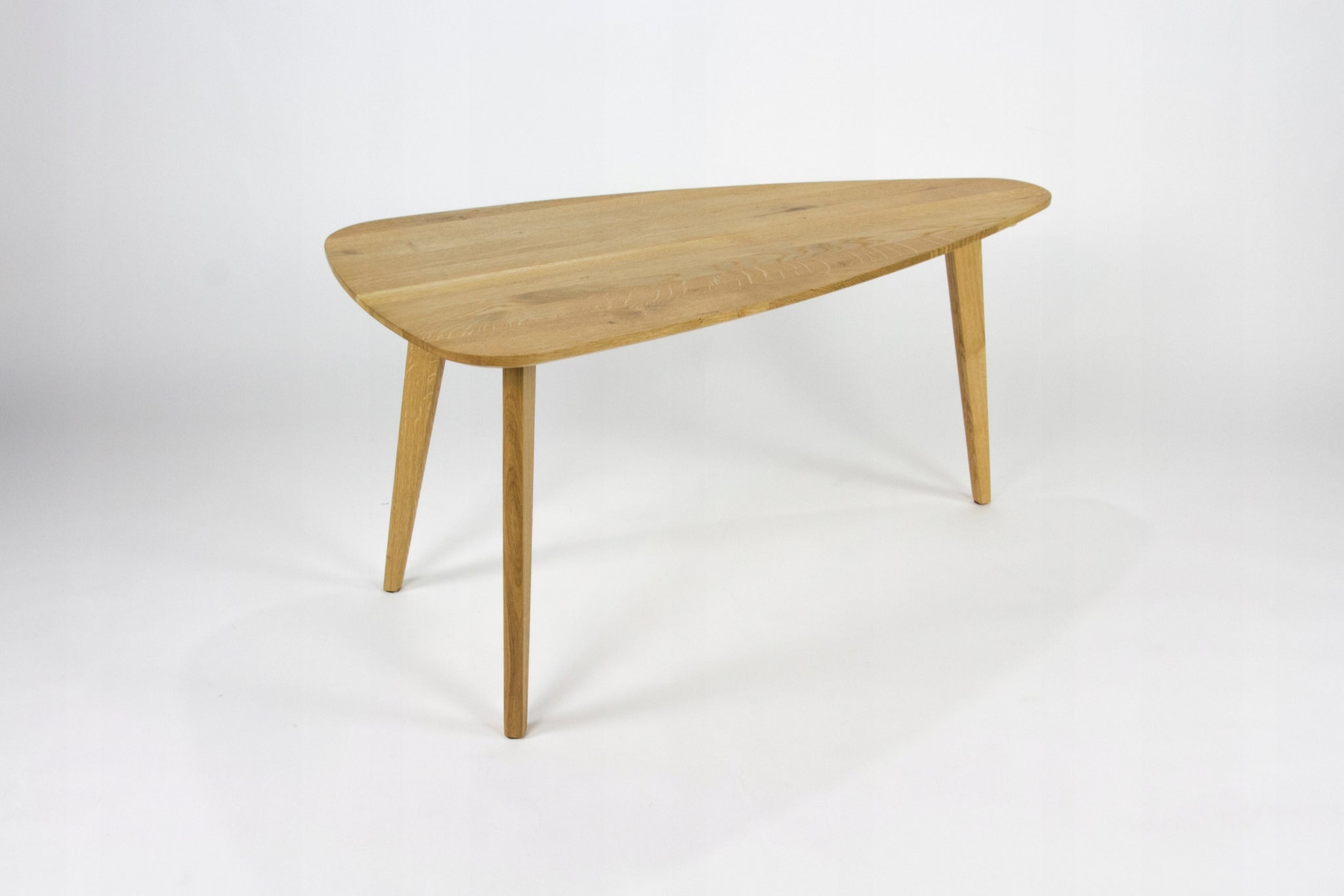 Ąžuolinis kavos staliukas