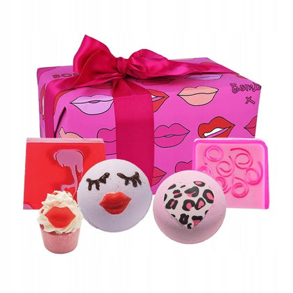 „Bomb Cosmetics“ lūpų sinchronizavimo rinkinys